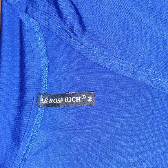 Swimsuit  Cover up - Picture 4 of 4